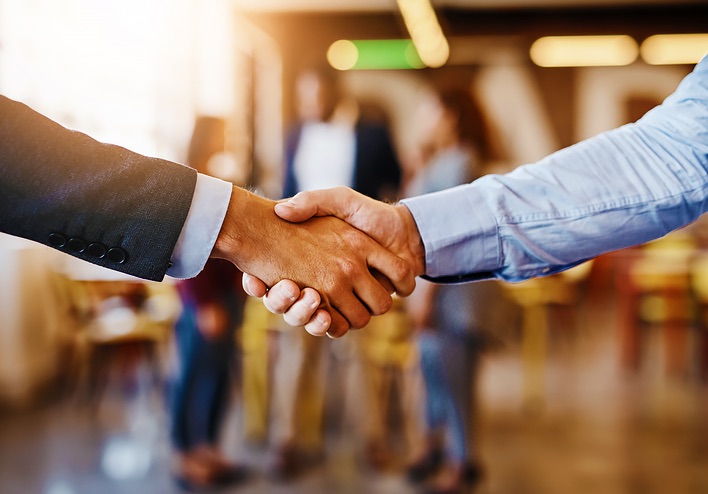 people shaking hands people shaking hands